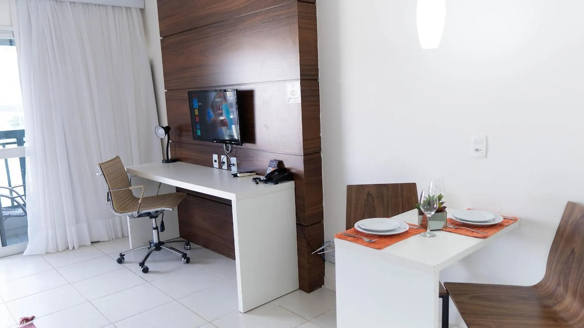 V908 Apart Hotel Em Brasilia Vista Para Esplanada 0*,